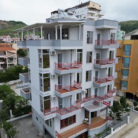 Vila Namiku Hotel ดูร์เรส ภายนอก รูปภาพ