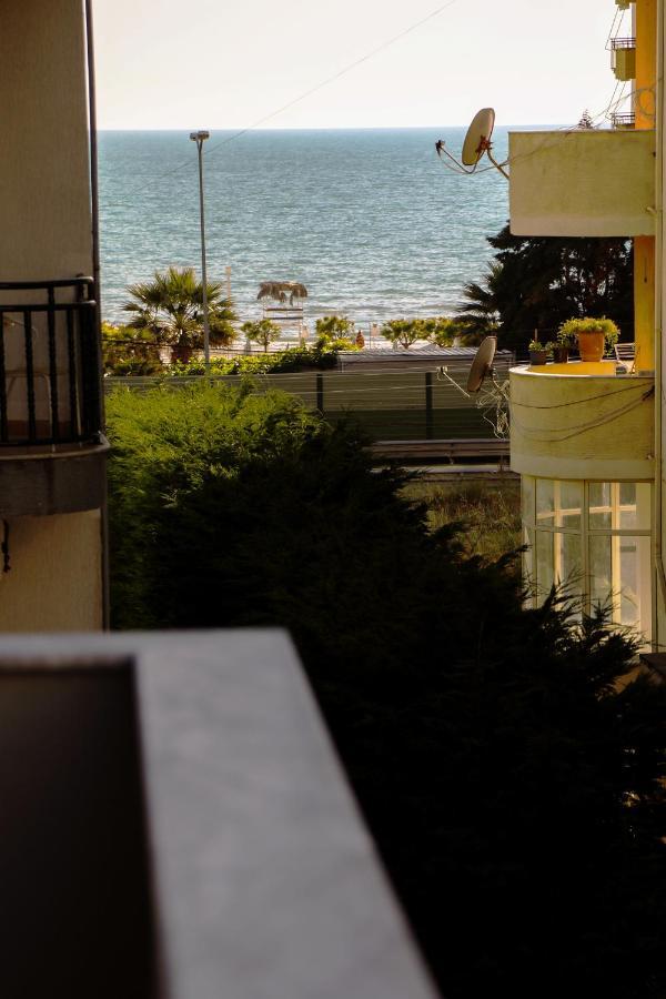 Vila Namiku Hotel ดูร์เรส ภายนอก รูปภาพ