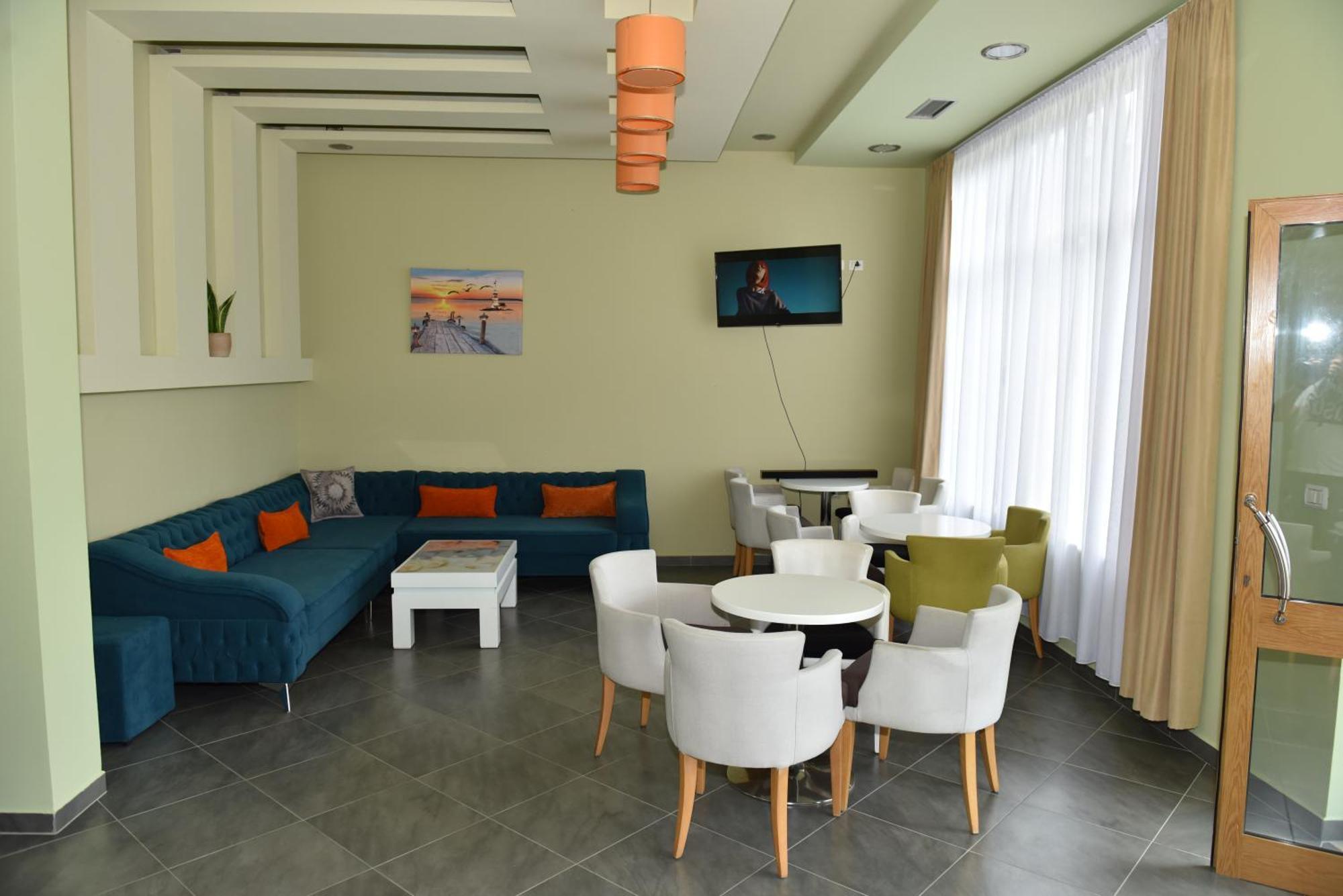 Vila Namiku Hotel ดูร์เรส ภายนอก รูปภาพ