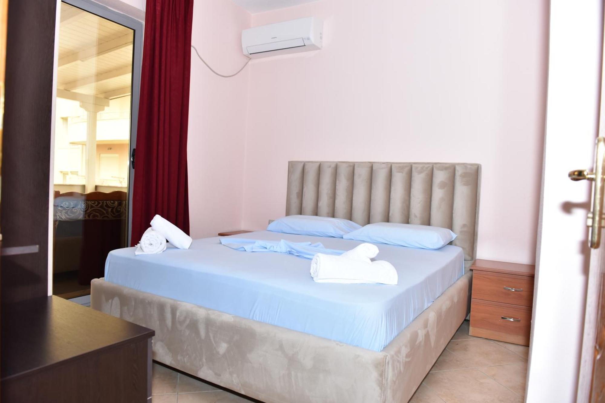 Vila Namiku Hotel ดูร์เรส ภายนอก รูปภาพ